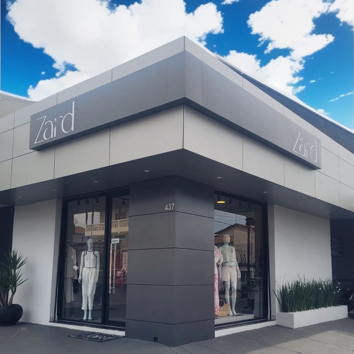 Fachada da loja ZARD