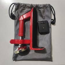 Trava de Porta Alarme Segurança 80 Dcb Portatil Viagem Hotel Pousada Casa Bloqueador Fechadura Resistente Seguro Anti Furto Roubo - Leva pro pet - Cadeado para Bicicleta - Magazine Luiza