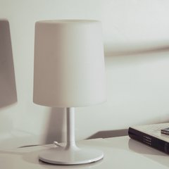 HH velador pantalla traslucida - comprar online
