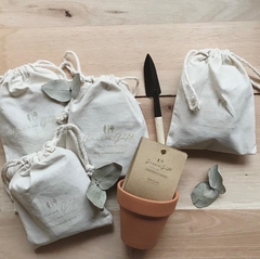 Cofre de cultivo con vela y jabón - comprar online