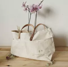 Orquídea con bolsa de jardinería