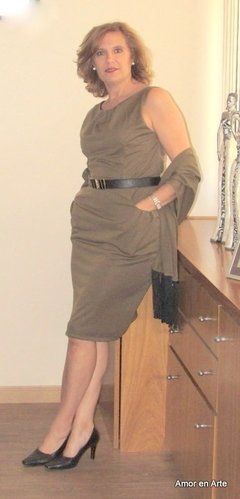 Vestido diseño Lucía en crep de seda - comprar online