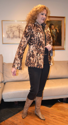 Conjunto Camperita y Remera Canis Animal Print en Marrones - comprar online