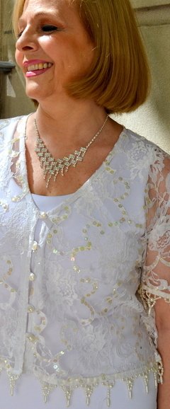 Blusa Blanca en encaje bordado - VA Viviana Abbatángelo