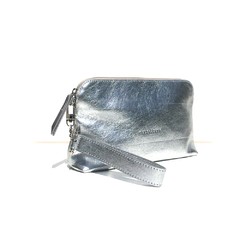 GIGI SMALL CLUTCH SILVER - comprar online