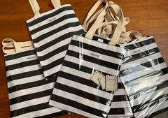 LONA INDIVIDUAL RAYADA BLANCA Y NEGRO CON BOLSA RECTANGULAR - comprar online