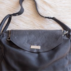 cartera cuero negro negra black apliques de bronce bañados en plata bolso handbag bag