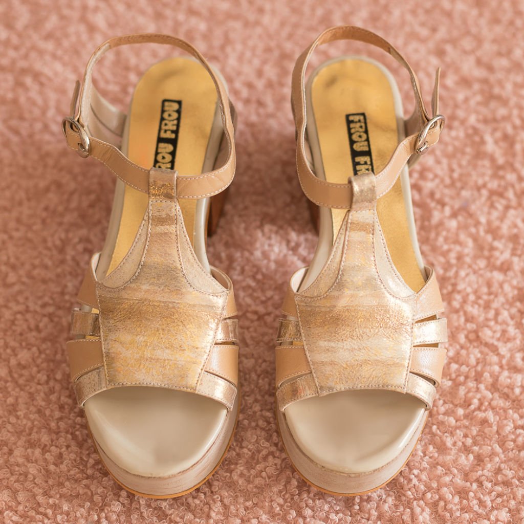 Sandalias Oro Cuero Plataforma
