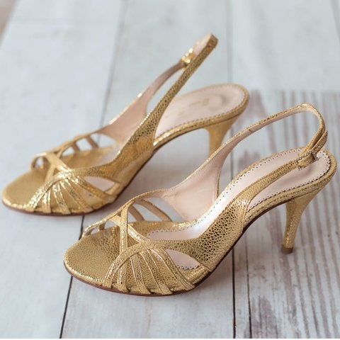 sandalias doradas cuero oro taco fino
