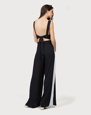 Color negro con blanco