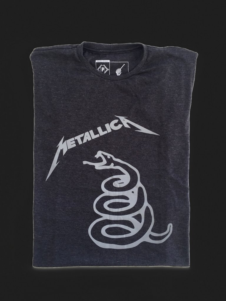 camiseta black album