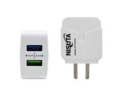Cargador Nisuta de celular con 2 puertos USB de 2.4A