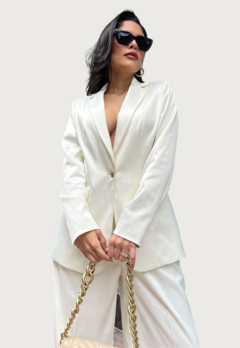 BLAZER SATINADO MARFIL ENTALLADO FRANCY LEON en internet