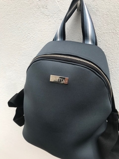Mochila Milan - Metta Accesorios de Neoprene