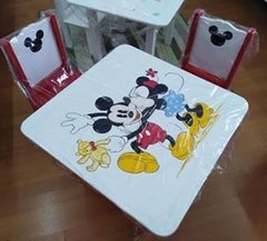 Juego de mesa con 2 sillas