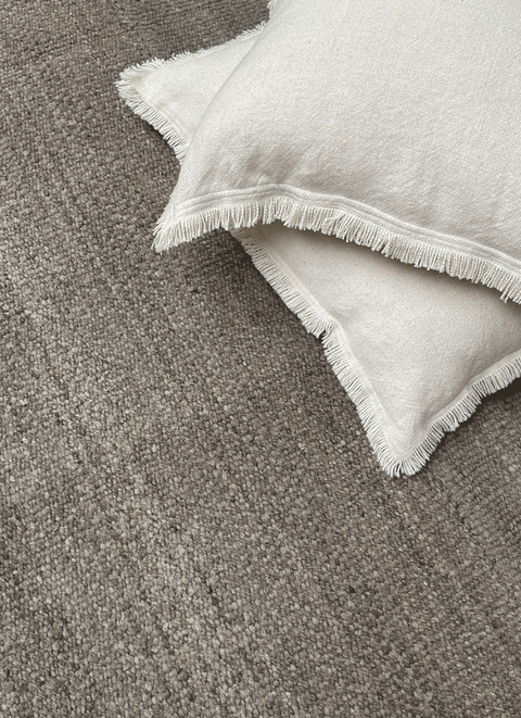 GRIS RUG (MEDIUM TEXTURE)