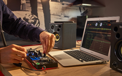 Controlador Dj Hercules Starlight - tienda online