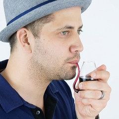 Copas con pajita integrada en internet