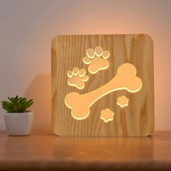Lámpara de noche de madera cachorro