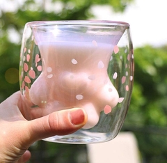 Taza con diseño de garra de gato