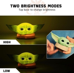 Lámpara de silicona Baby Yoda en internet