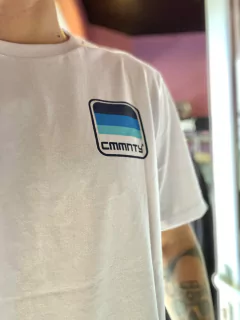 Remera Cmmnty - comprar online