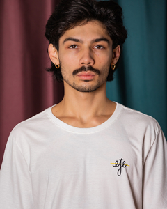 Imagen de Remera eje "Vase"