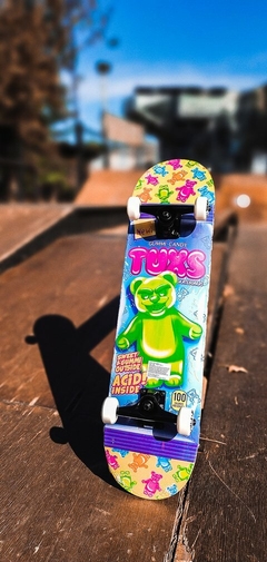 SKATE COMPLETO TUXS MAPLE 7 CAPAS RUEDAS DE URETANO TRUCKS DE ALUMINIO en internet