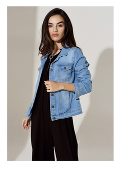 Campera Jean Elastizada Clásica Celeste "CHANTAL"