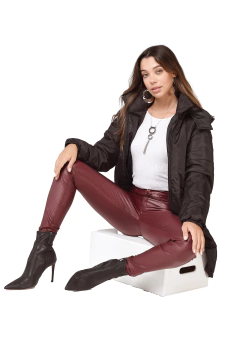 Campera Larga Negra Recortes - comprar online