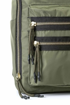 MOCHILA CUADRADA Cierres ORO - comprar online