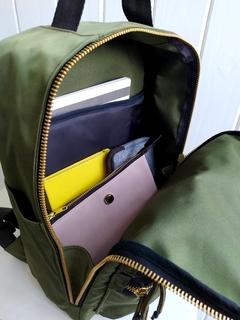 MOCHILA CUADRADA Cierres ORO - tienda online