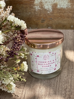 Vela aromática de soja Peonias & Rosas Búlgaras