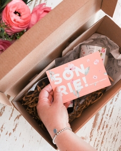 Pink Flower Box - Save The Date Company | Florería en Buenos Aires con envío de flores a domicilio