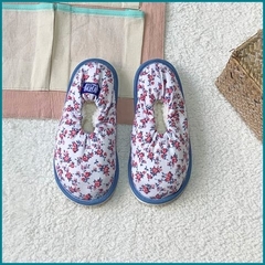 Pantuflas niña Laos Flores