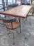 Barra de hierro y madera (quebracho recuperado) + banquetas regulables - comprar online
