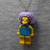 Imagem do Colar - Selma Bouvier / Simpsons Lego