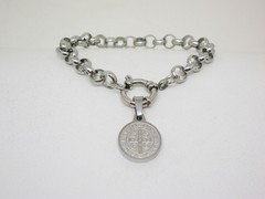 Pulsera con dije San Benito- Acero - comprar online