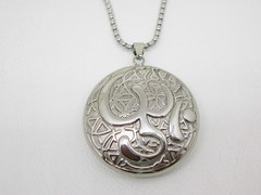 Medallón OM + cadena- Acero - comprar online