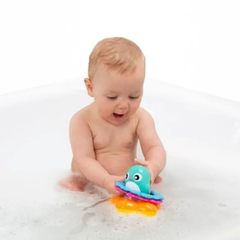 Pinguino para el agua Playgro Float And Toss Ring Stacker - comprar online