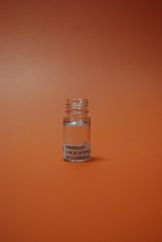 BOTELLA MINI ROLLET 5 ML R-18 ESP