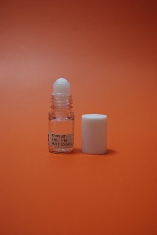 BOTELLA MINI ROLLET 5 ML R-18 ESP en internet