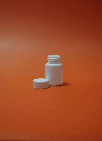 BOTELLA CILINDRICA DE PBD 20 ML C/TAPA Y LINNER