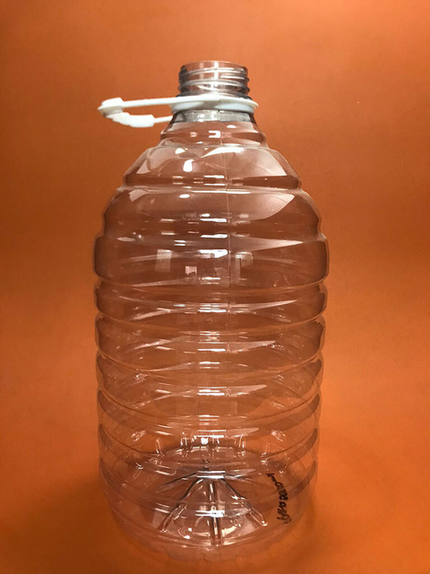 GARRAFA ANILLADA REDONDA 5 LT CON TAPA INVIOLABLE Y ASA