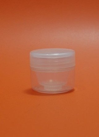 POMADERA DOBLE FONDO 30 ML CON TAPA Y LINNER CLARIFICADO - comprar en línea