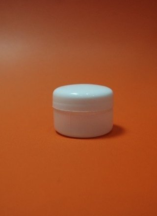 TARRO TIPO VINCI PEAD CON TAPA 20 ML