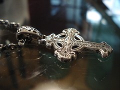 Dije Cruz Barroca - CO&CO Joyeria & Diseño