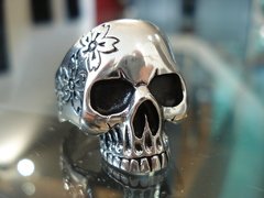 Anillo Flower Skull en internet