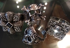 Anillo Cuadrado con CRUZ - comprar online