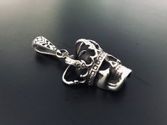 Dije Calavera con CORONA